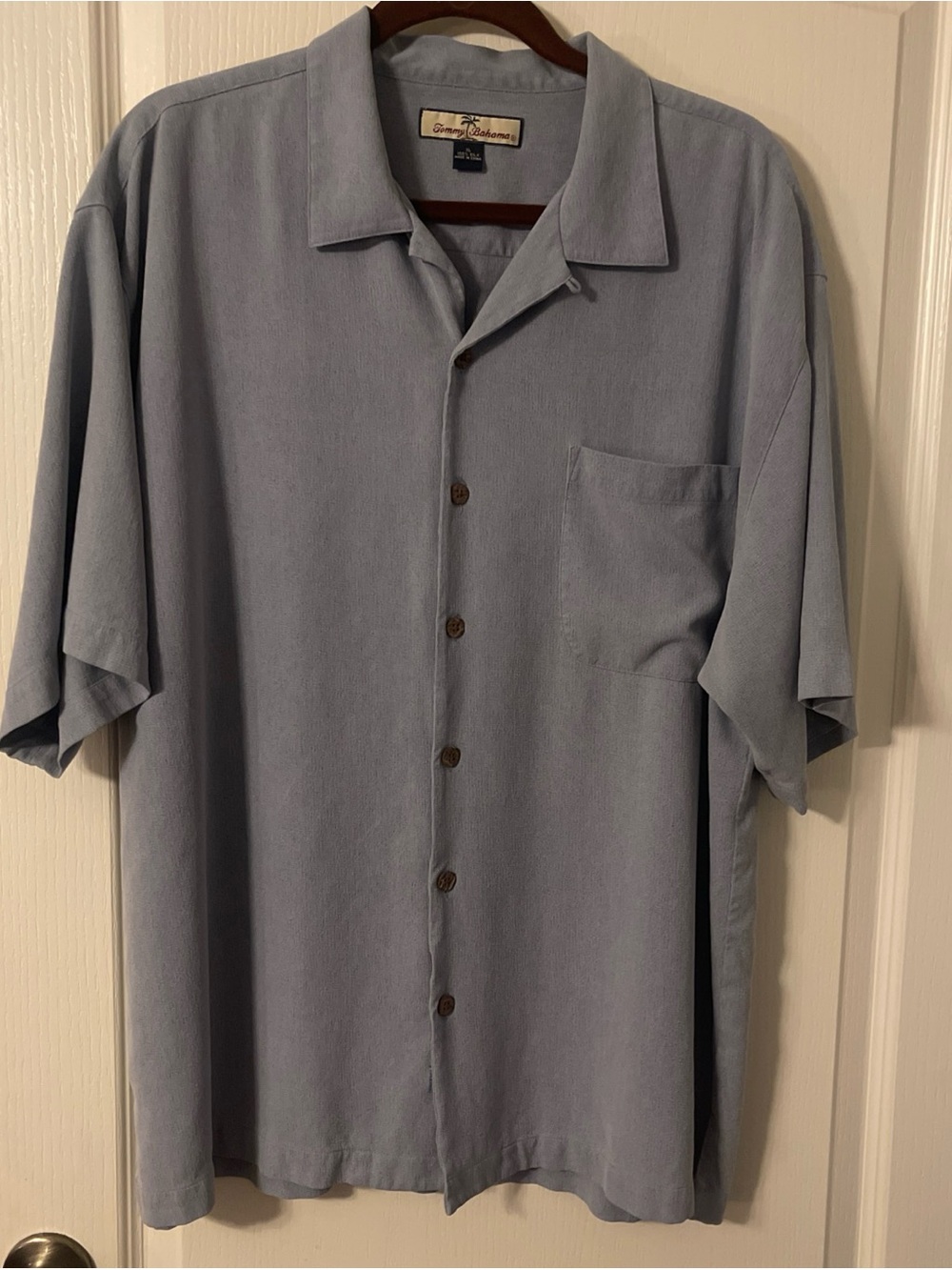 Tommy Bahama 100% Silk Woven Men's Button-Down Camp Shirt Size XL Fog Gray EUC